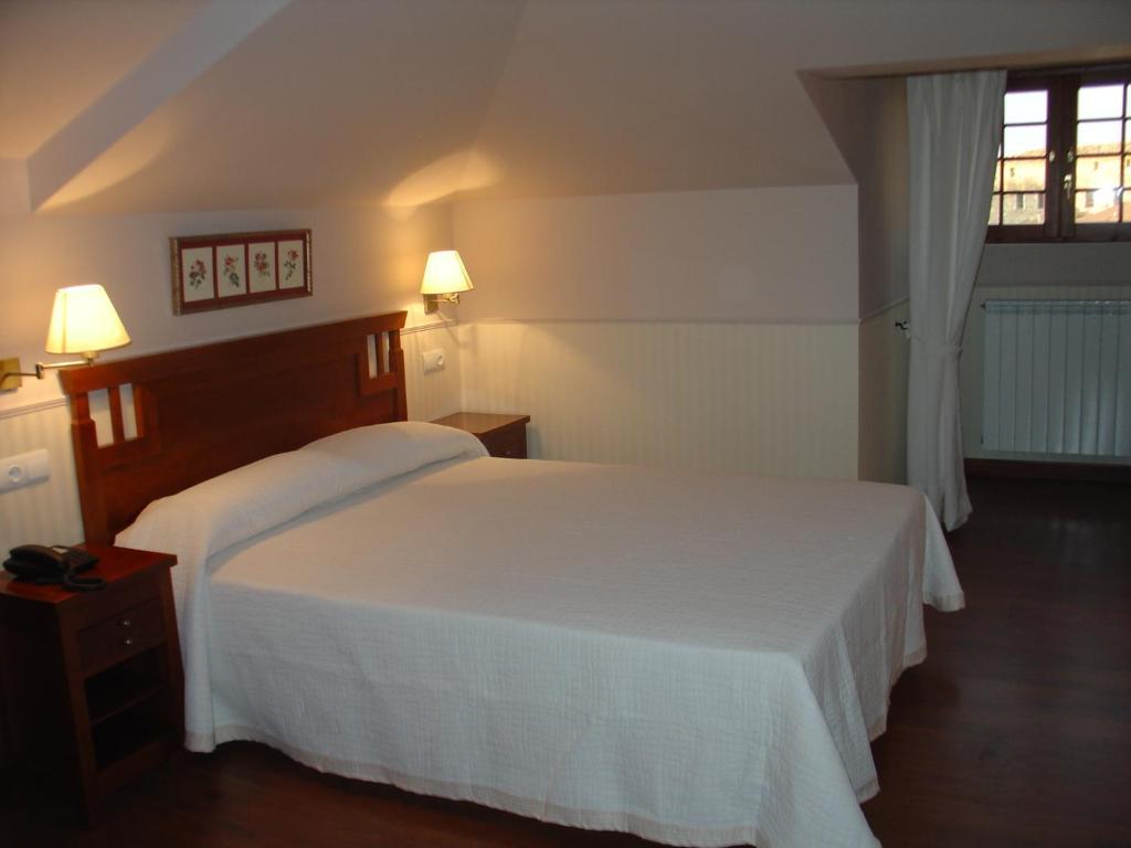 Hospederia El Fielato Hotel El Burgo De Osma Bagian luar foto